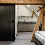 Apartament Old House Casino Koszarowa 1 *