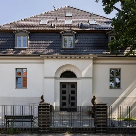 Apartment Old House Casino Koszarowa 1 *