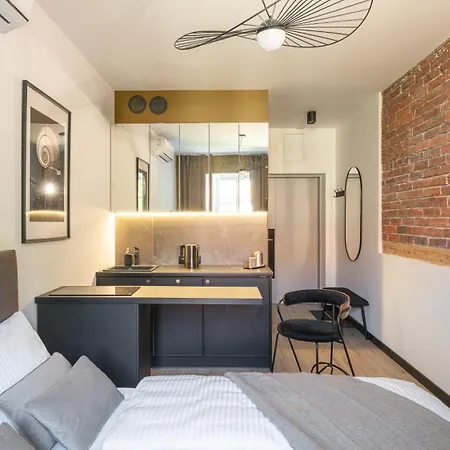 Old House Casino Koszarowa 1