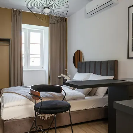 Apartment Old House Casino Koszarowa 1