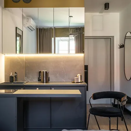 Apartment Old House Casino Koszarowa 1 *