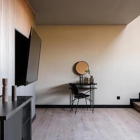 Apartment Old House Casino Koszarowa 1 Breslau