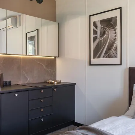 Old House Casino Koszarowa 1 Apartment