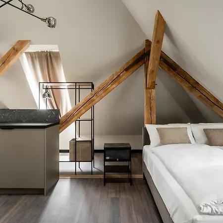 Old House Casino Koszarowa 1 Apartment Breslau