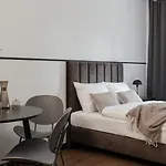 Old House Casino Koszarowa 1 Daire