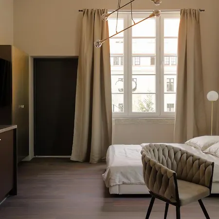 Old House Casino Koszarowa 1 弗罗茨瓦夫