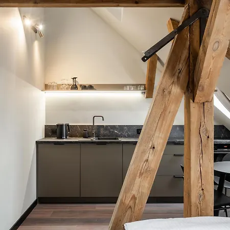 公寓 Old House Casino Koszarowa 1 弗罗茨瓦夫