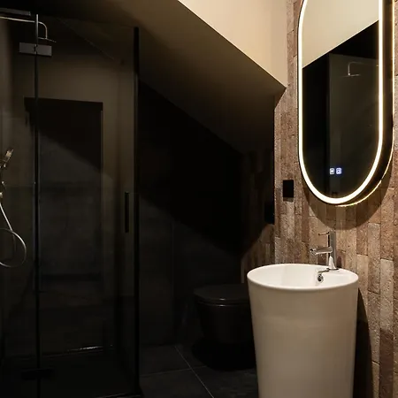 アパート Old House Casino Koszarowa 1 *