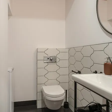 Old House Casino Koszarowa 1 * ヴロツワフ