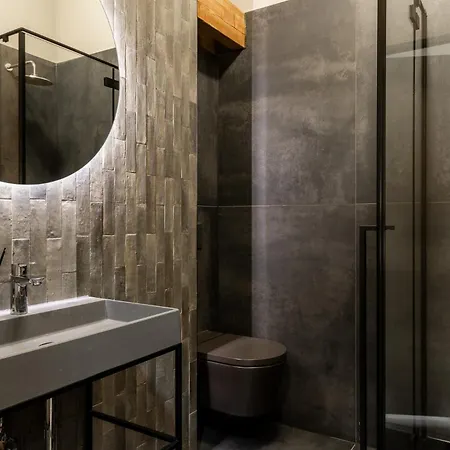 Old House Casino Koszarowa 1 公寓 *