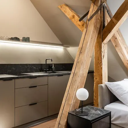 Old House Casino Koszarowa 1 公寓 弗罗茨瓦夫