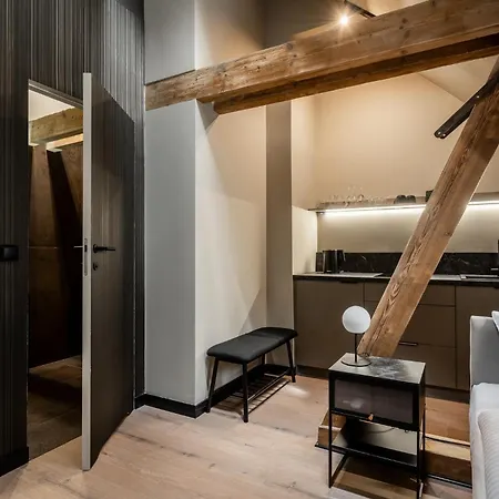 公寓 Old House Casino Koszarowa 1 *