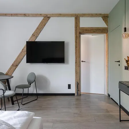 Old House Casino Koszarowa 1 公寓 弗罗茨瓦夫